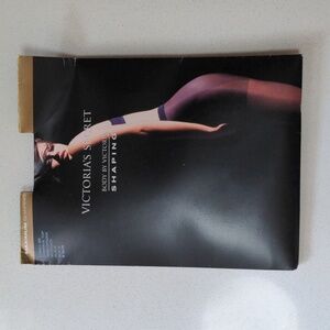 Victoria's Secret Body by Vic, Maximum Shaping pantyhose. Size B, Black